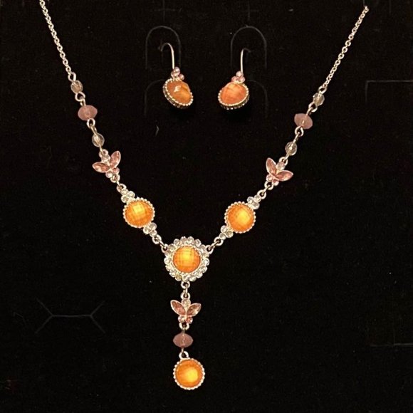 Vintage Avon Jewelry Sets Necklaces and Pierced Earrings Pairings - Picture 4 of 4